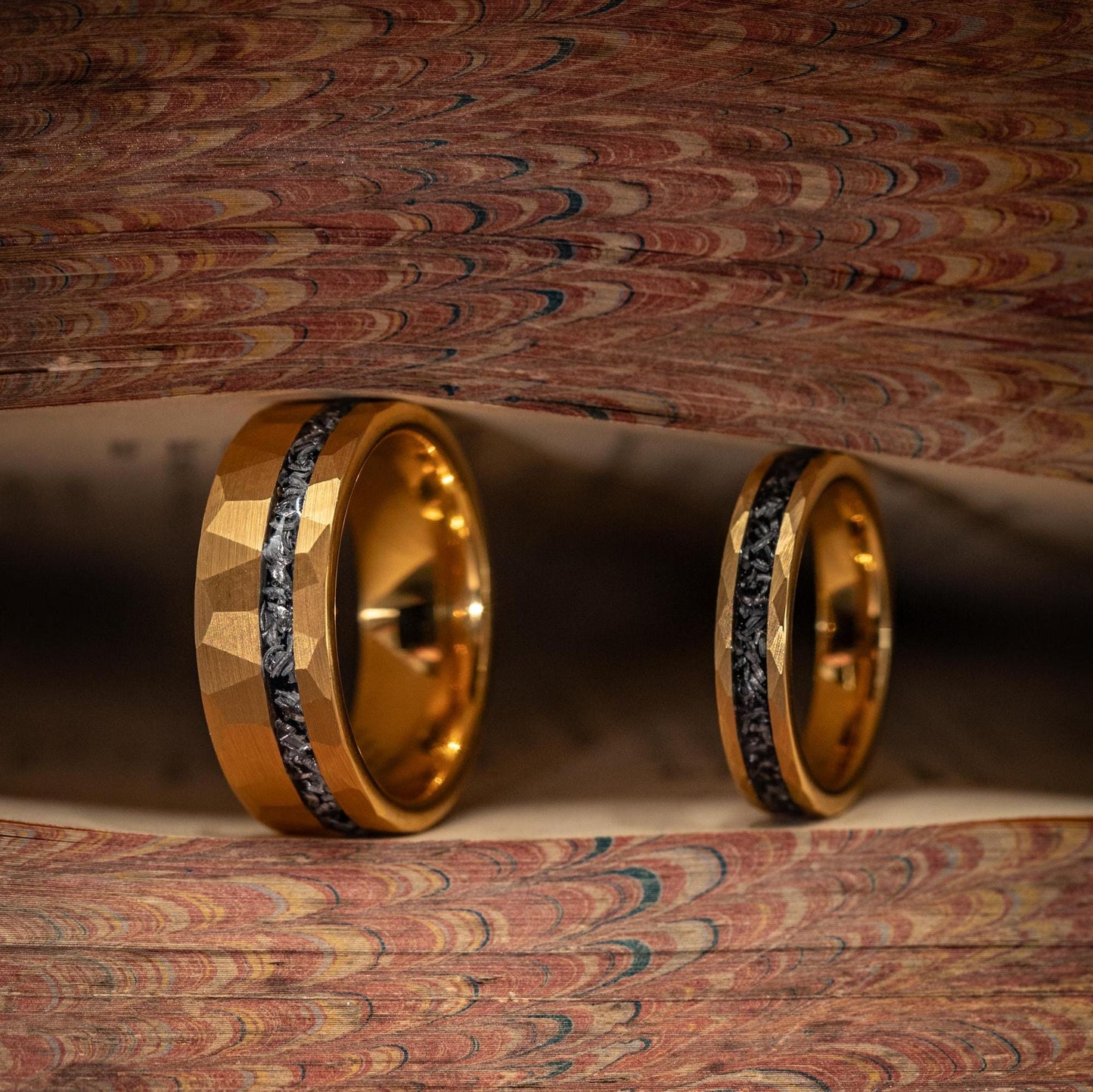 COUPLES HAMMERED GOLD wedding Rings, Yellow Gold Ring, His and Hers Wedding Rings, Gold & Meteorite Wedding Bands, Wedding Ring Set