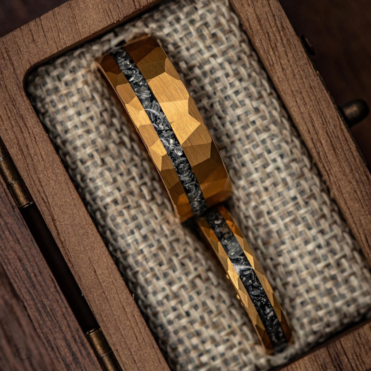 COUPLES HAMMERED GOLD wedding Rings, Yellow Gold Ring, His and Hers Wedding Rings, Gold & Meteorite Wedding Bands, Wedding Ring Set