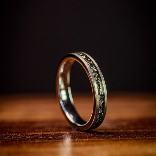 Women's 4mm silver meteorite wedding band, a stunning choice for engagements.