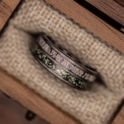 DEER ANTLER and MOSS Agate Ring, Mens Deer Antler and Moss Agate Wedding Band, Real Deer Antler Jewelry, Mens Engagement Ring, 8mm